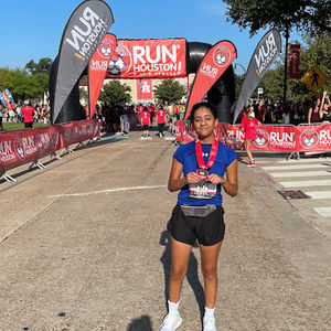 Meet your Posher, Crystal